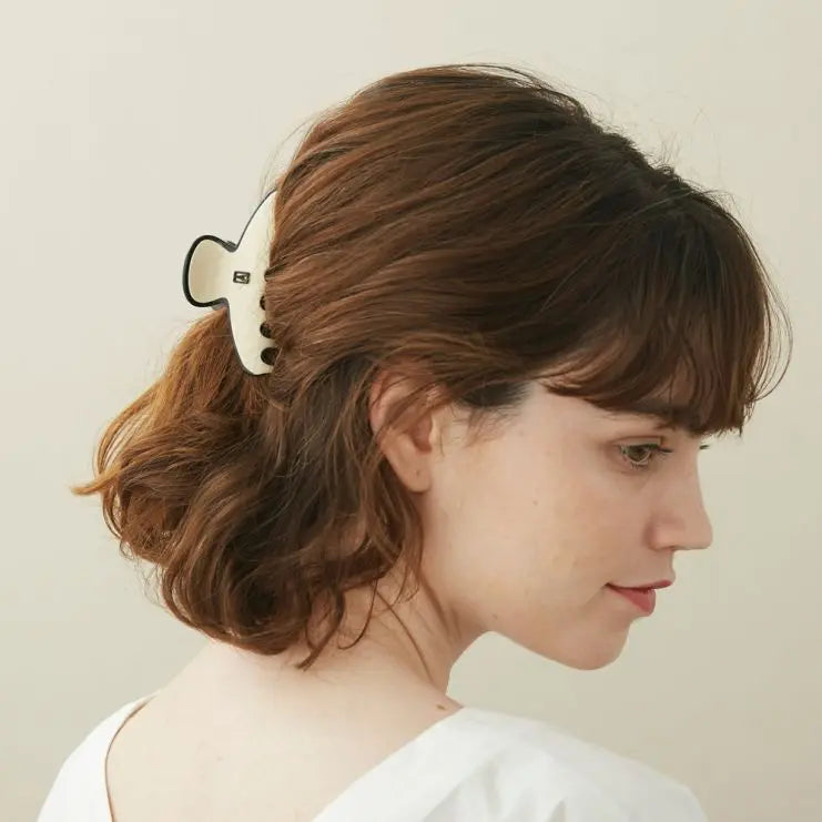 Lea clip-beige-women hair clip-8.5cm-Alexandre de Paris gcc