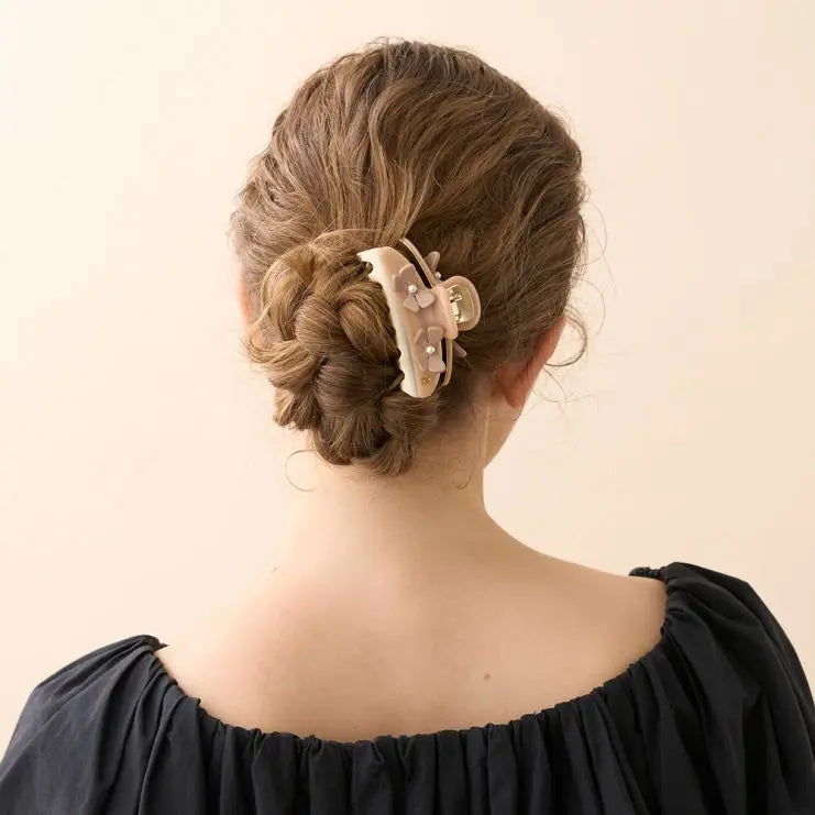 Crème Perlée Clip - Beige floral hair claw - 7.5 Cm- Eid festive-vendome clip-Alexandre de paris Gcc